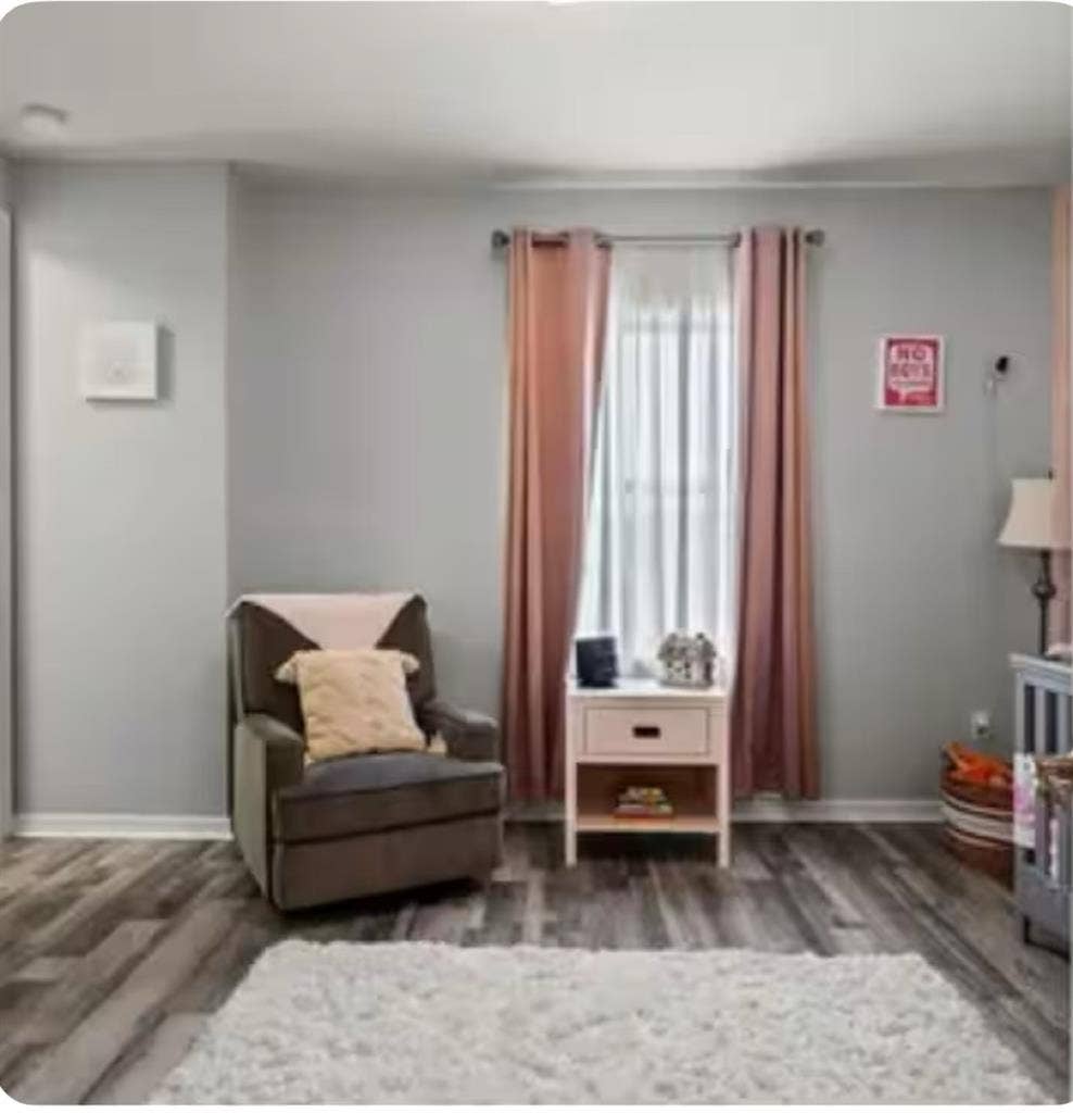Room for rent _ only females