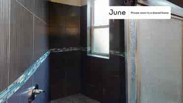 3 BR in Chicago