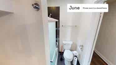 3 BR in Chicago