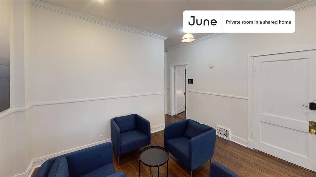 3 BR in Chicago