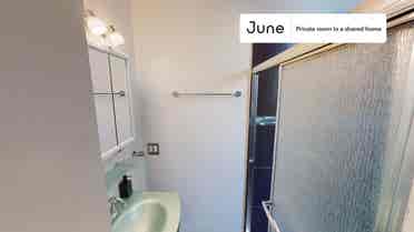 3 BR in Chicago