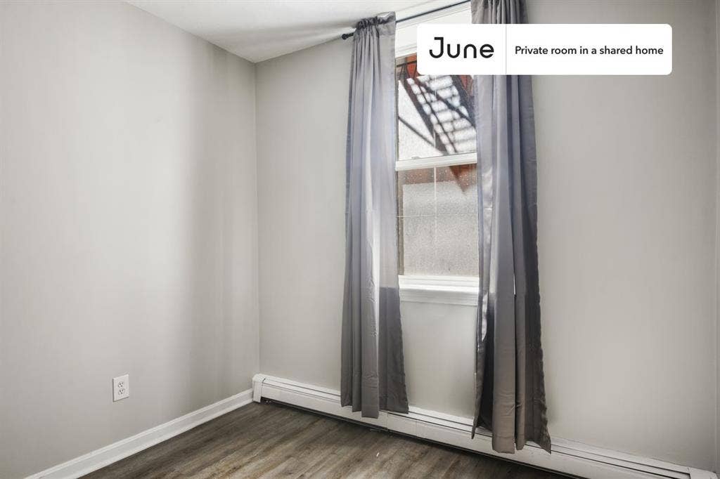 3 BR in Boston