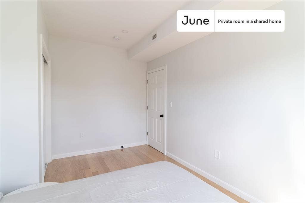 3 BR in Boston