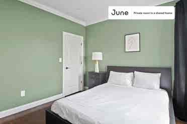 4 BR in Boston