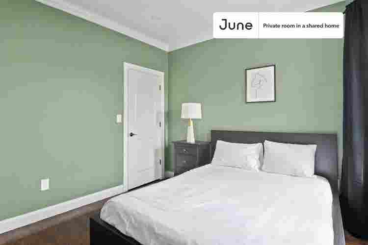 4 BR in Boston