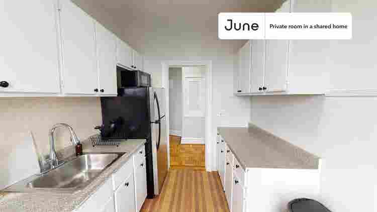 2 BR in New York City