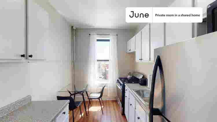 2 BR in New York City