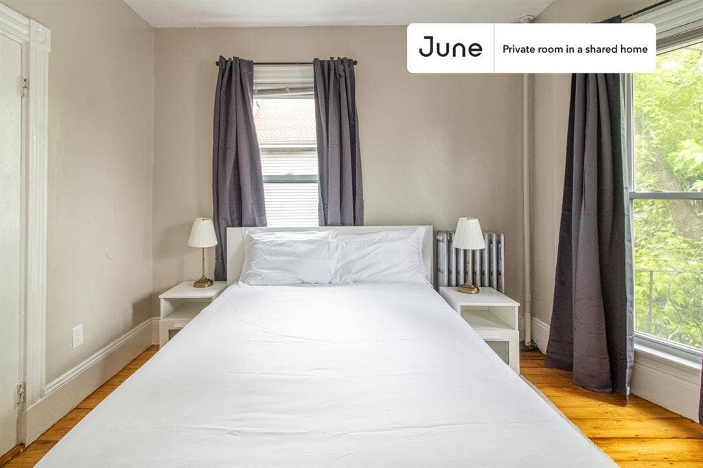 4 BR in Boston