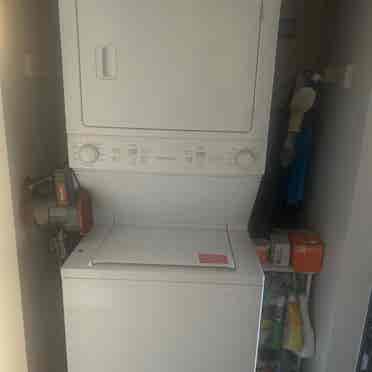 $, Glendale, August move in
