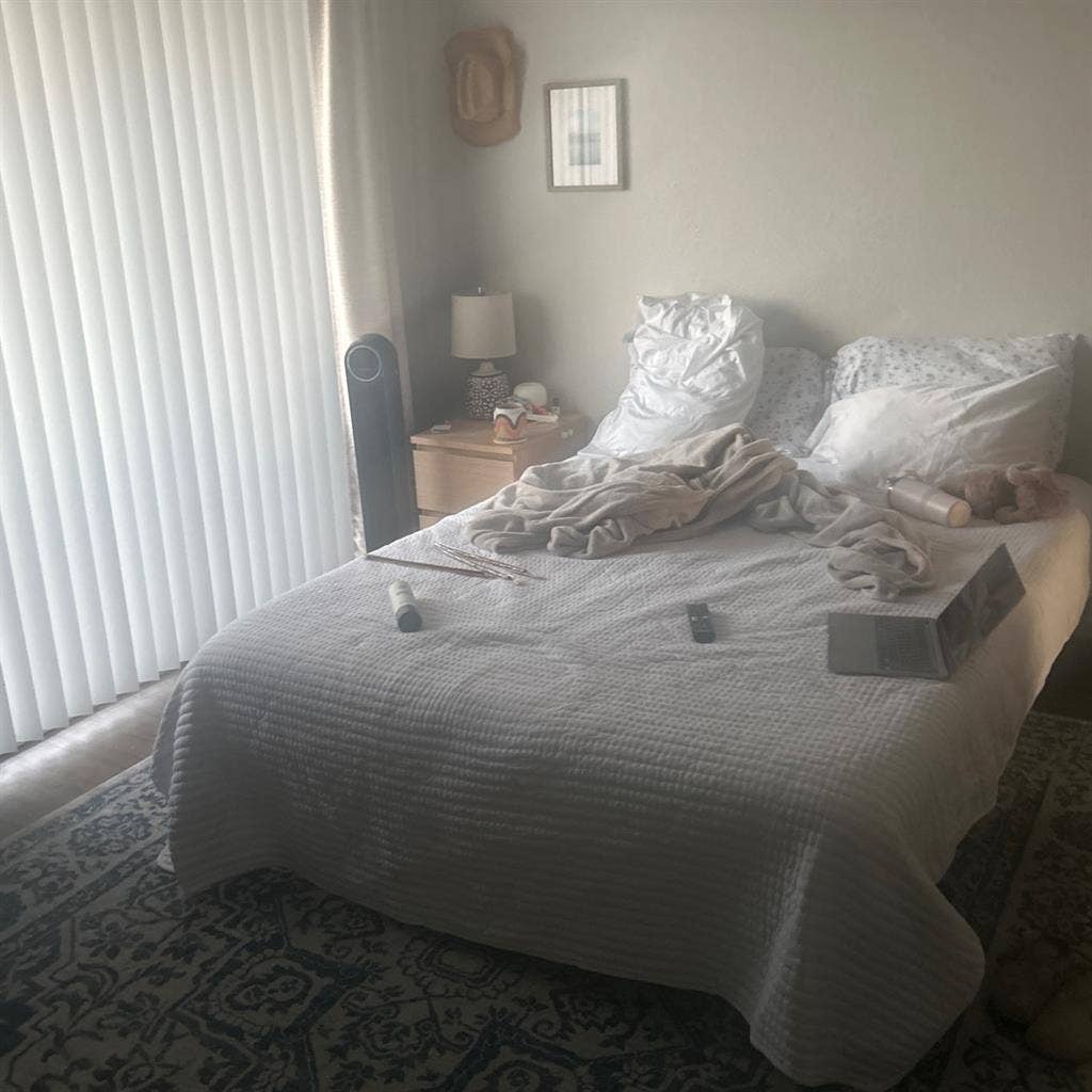 $, Glendale, August move in