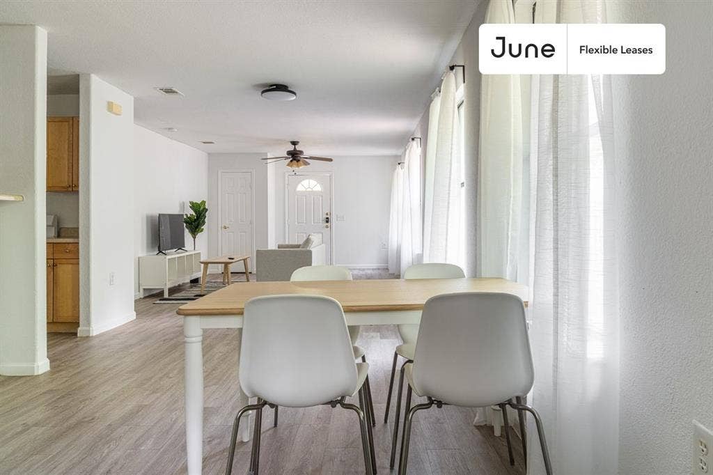 3 BR in Austin