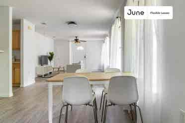 3 BR in Austin