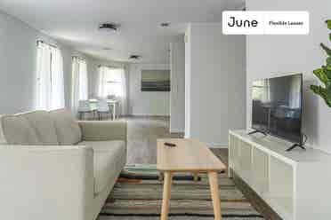 3 BR in Austin