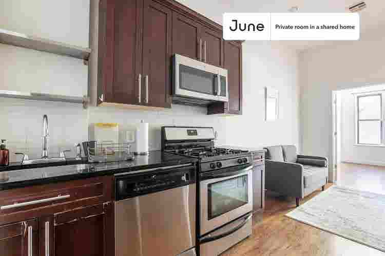 4 BR in New York City