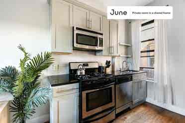 4 BR in New York City