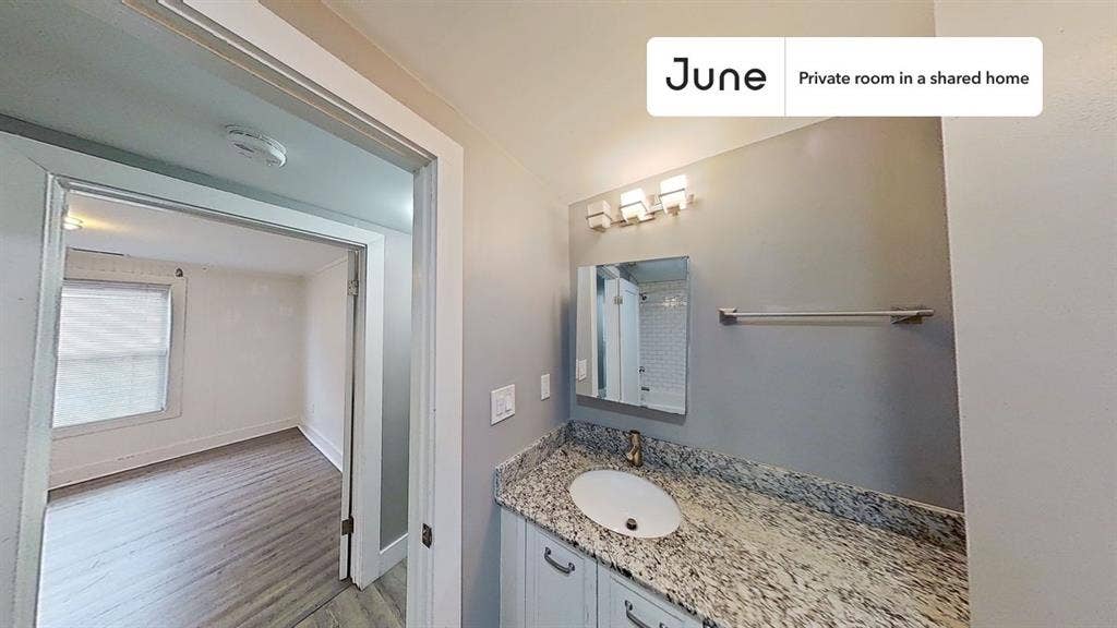 4 BR in Boston
