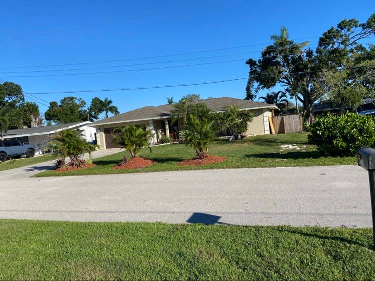 Private Studio private entrance