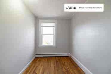 4 BR in Boston