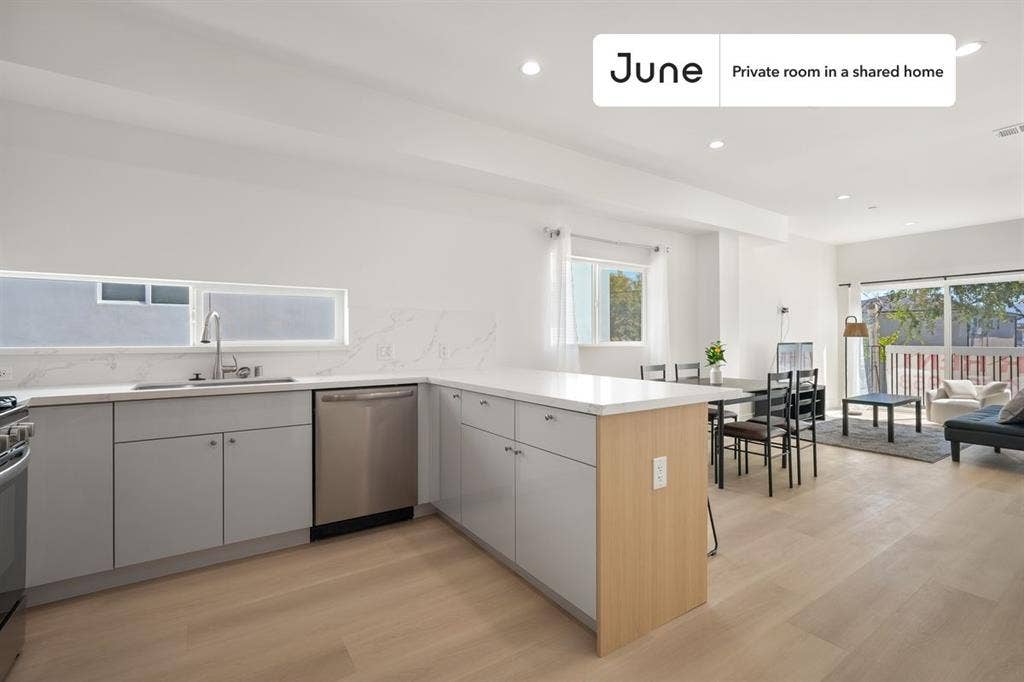 5 BR in Los Angeles