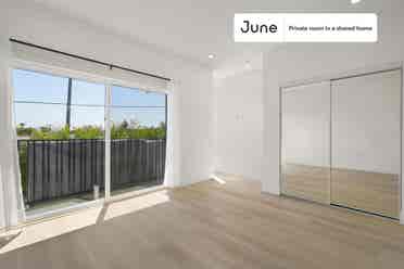 5 BR in Los Angeles