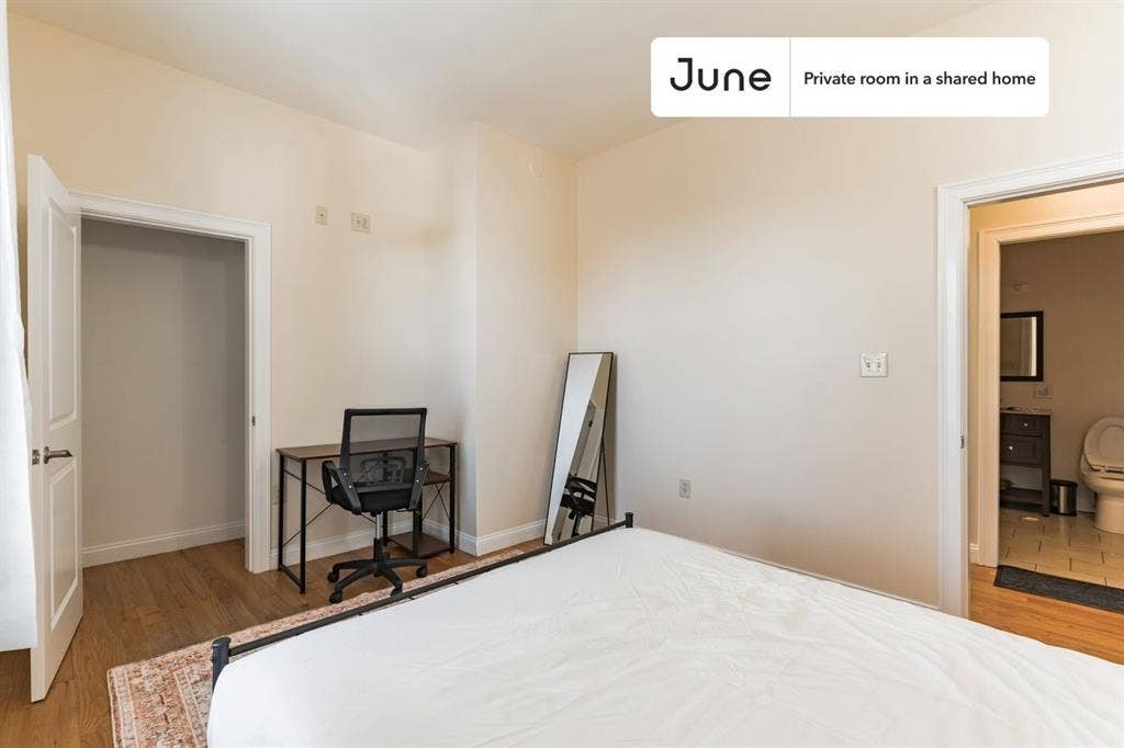 3 BR in Boston