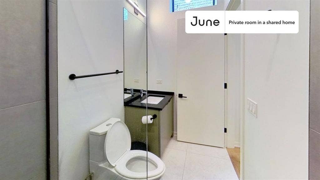 4 BR in Chicago