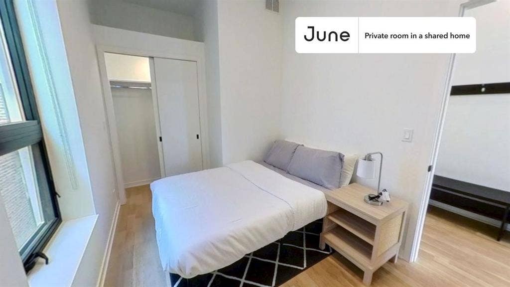 4 BR in Chicago