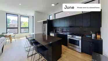 4 BR in Chicago