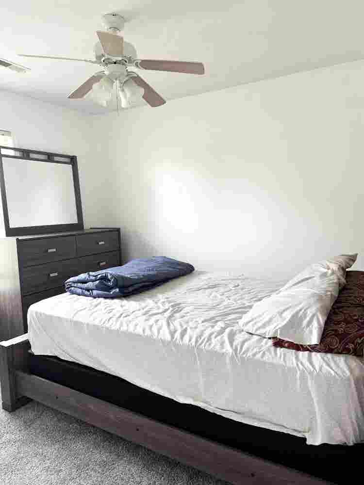 Roommate wanted, fully furnished.