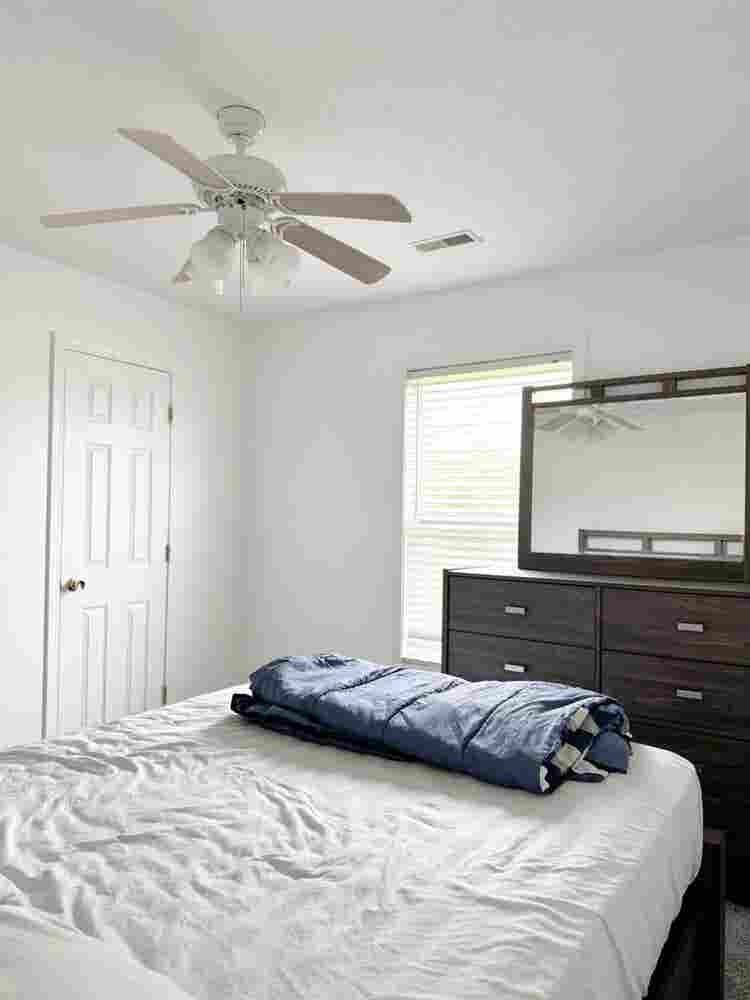 Roommate wanted, fully furnished.