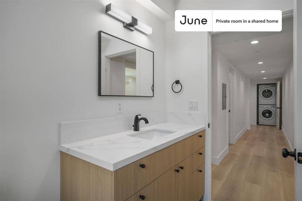 3 BR in Los Angeles