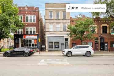 3 BR in Chicago