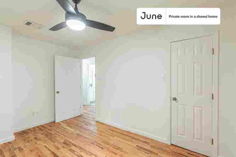 4 BR in Austin
