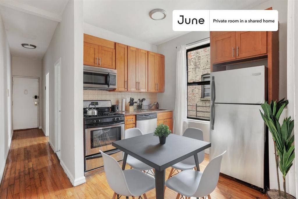 3 BR in New York City