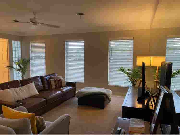 Room to rent in east Boca