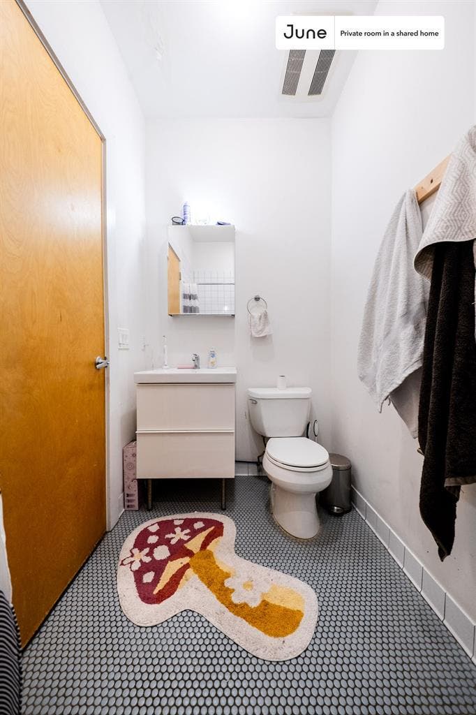 6 BR in New York City