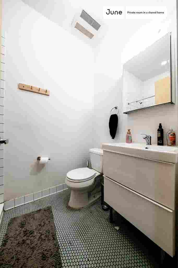 6 BR in New York City