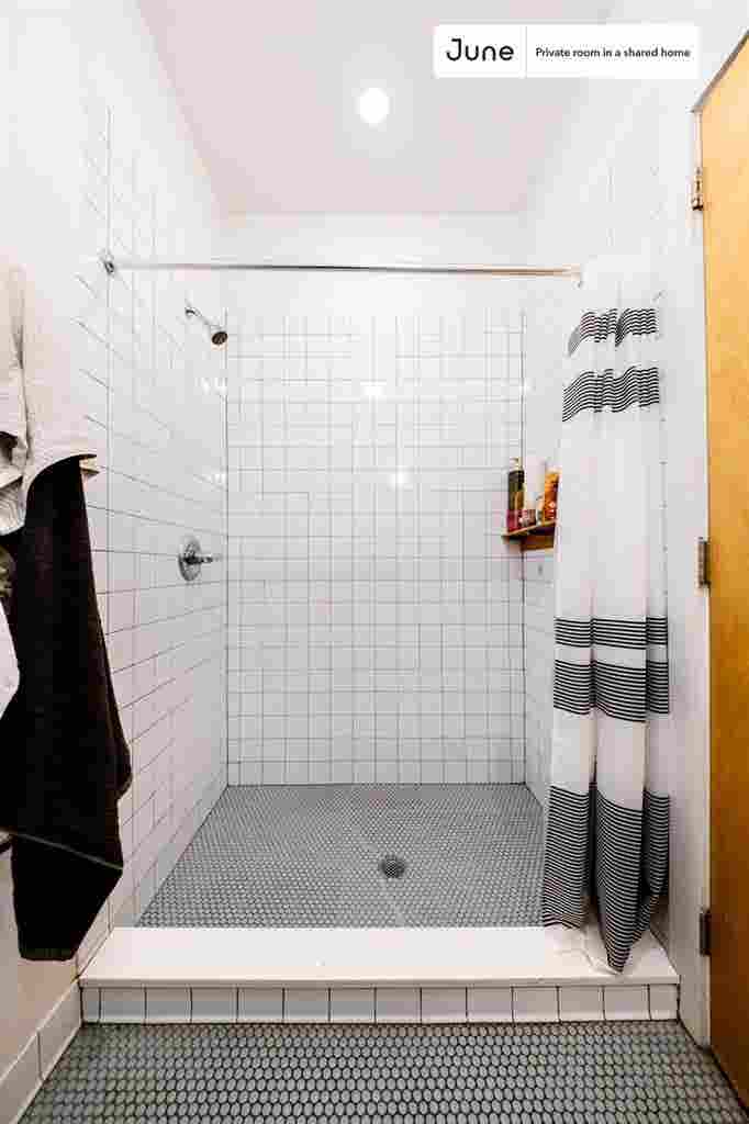 6 BR in New York City