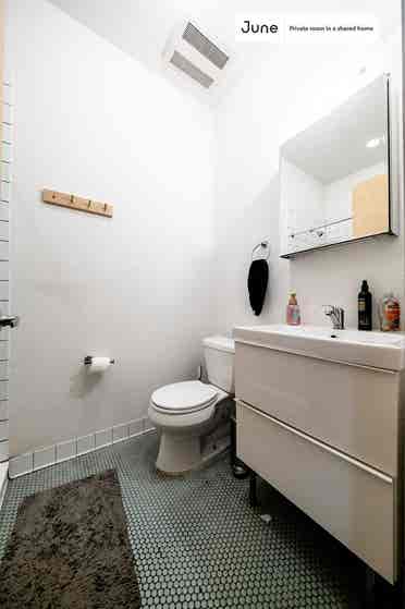 6 BR in New York City