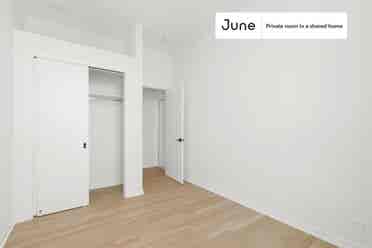 4 BR in Chicago