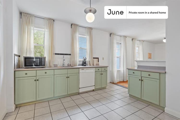 3 BR in Boston