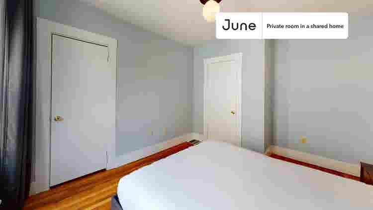 3 BR in Boston