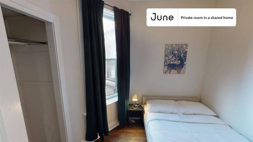 3 BR in Chicago
