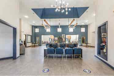 SOCIAL BLUE APARTMENTS (Sub-Lease)