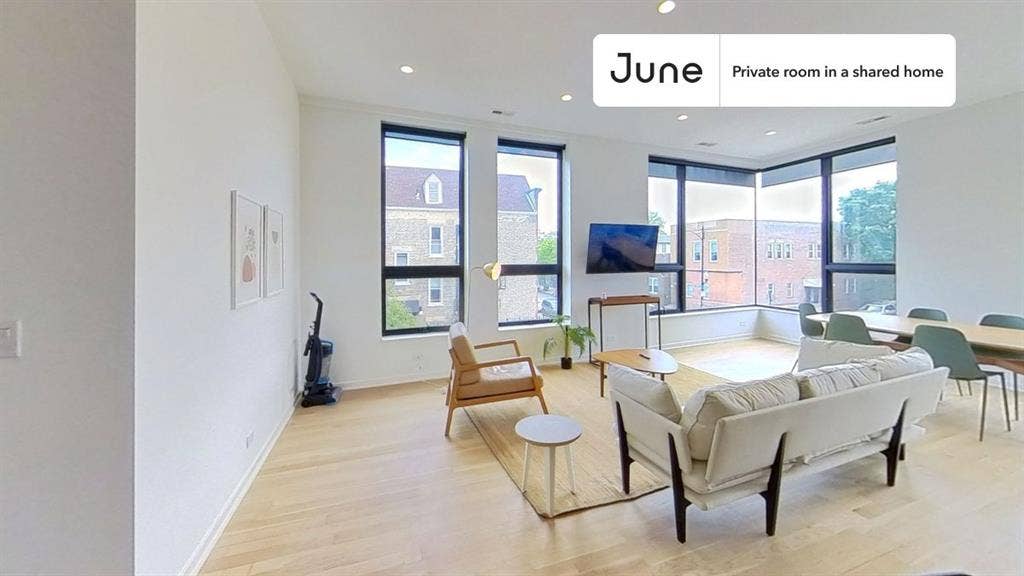 4 BR in Chicago