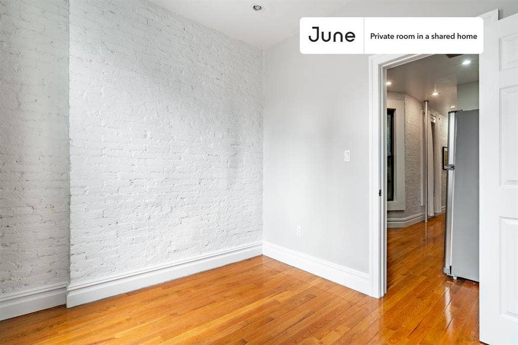2 BR in New York City
