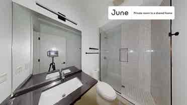 4 BR in Chicago