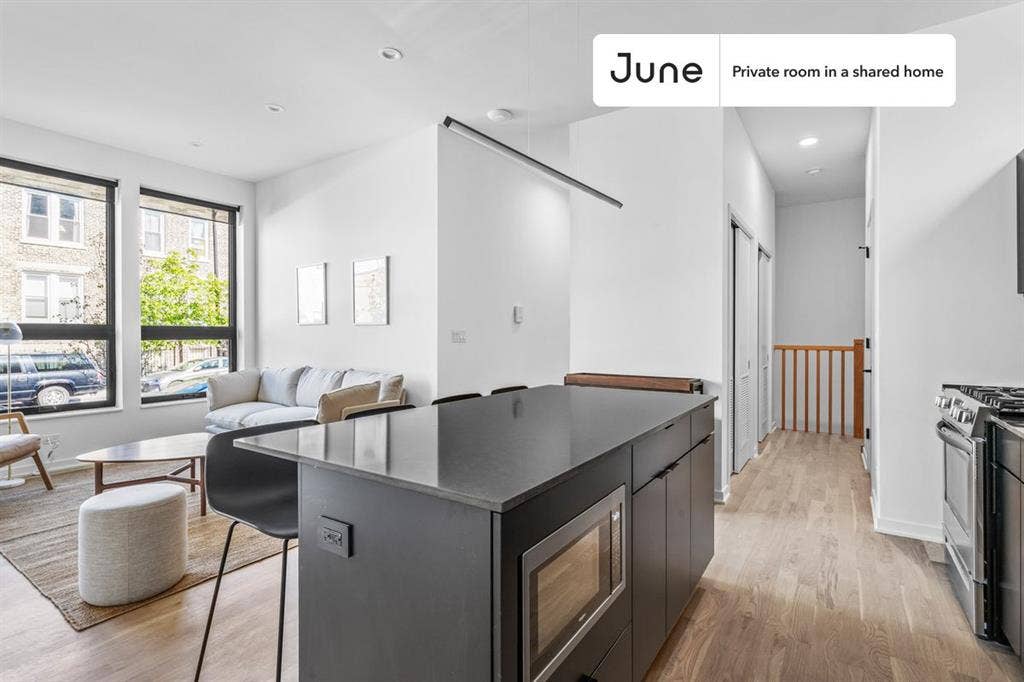4 BR in Chicago