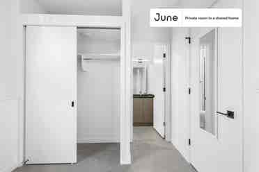 4 BR in Chicago