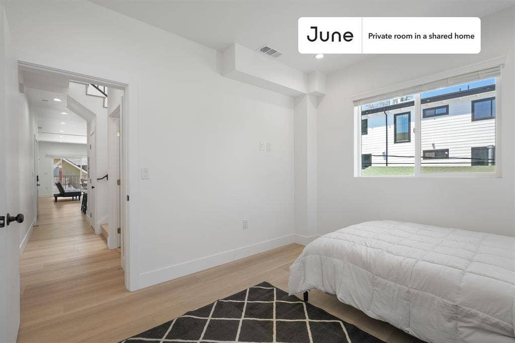 4 BR in Los Angeles